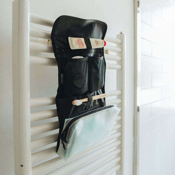 Trousse de toilette suspendue | Travelya