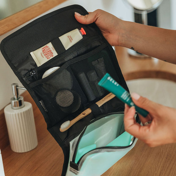 Trousse de toilette suspendue | Travelya